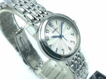 シンプル 盤色白+シルバーバンド 女性用 腕時計 セイコー 海外版 SRZ505P1_画像3