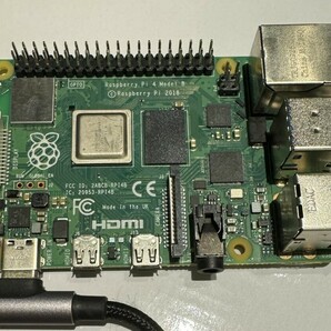 Raspberry Pi 4 Model B 4GBの画像1
