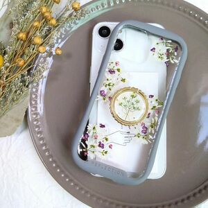 iPhoneケース　スマホケース　ハンドメイド　押し花携帯ケース