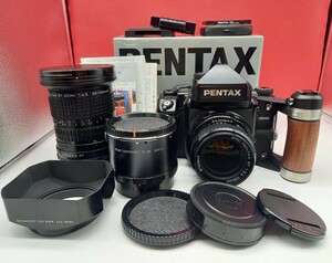 ■防湿庫保管品 PENTAX 67II ボディ 2.4/105 4.5/55-100 レンズ T6-2X 中判フィルムカメラ 動作確認済 木製グリップ 付属品 ペンタックス