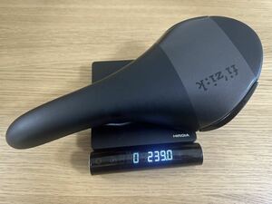 fizik ALIANTE fi'zi:k a Lien te brompton saddle 