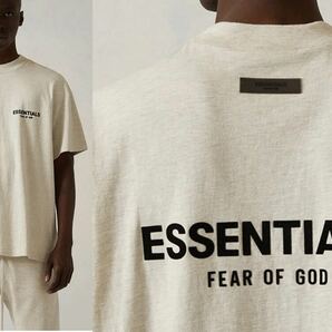 FEAR OF GOD Essentials 両面ロゴ Tシャツ ライトグレー Lの画像1