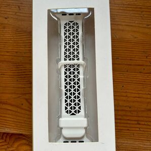 Apple Watch ベルト　42mm／44mm ホワイト　シリコンベルト