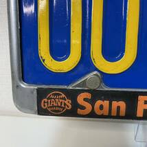 海外直輸入 San Francisco Giants ナンバープレート ブルー 1979年 アメリカ アメ車 装飾 青 インテリア 飾り ディスプレイ 雑貨 A52_画像4
