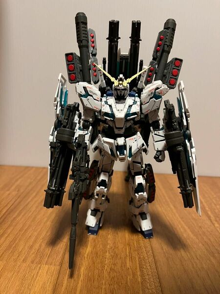 【ジャンク】RG 1/144 フルアーマー・ユニコーンガンダム　RG 1/144バンシィ・ノルン