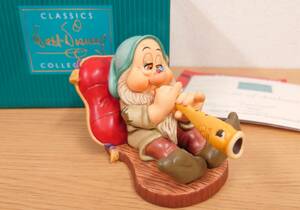 WDCC 白雪姫と7人のこびと Sleepy スリーピー 陶器製フィギュア Snow White ディズニー Disney 証明書 専用箱付　Zzzzz Sleepy　ねぼすけ