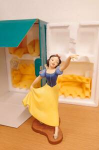 WDCC 白雪姫 陶器製フィギュア Snow White ディズニー Disney 証明書 専用箱付き　Walt Disney Classics ColleSnow The Fairest One of All