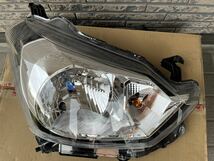 ダイハツ　ミライース　LA350S 右ヘッドライト　美品！_画像3