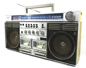 * Toshiba [TOSHIBA BomBeat RT-S83 large W radio-cassette / metal ] electrification OK! present condition goods *