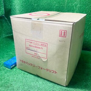 ..b201 Toyota # battery re-fill [59310-88300-71] capacity 20L Battery Forklift 1 box approximately 21kg