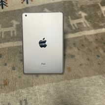 「美品」NO.4 iPad mini Wi-Fi 16GB ホワイト&シルバー ME279J/A本体　Apple 送料無料　⑤_画像2