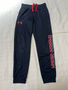 ★USED★ UNDER ARMOUR １５０サイズ　ブラック