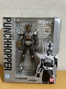 【中古美品】S.H.フィギュアーツ 仮面ライダーカブト パンチホッパー