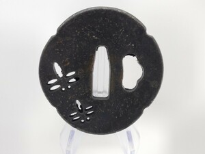 KK57　日本刀装具　刀鍔　勝虫図　合金製　現代品　100G　69/72/5ｍｍ