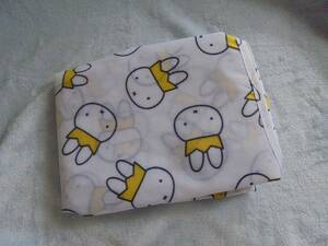  Miffy Chan folding eko-bag 