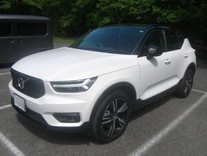 令和３年式 ボルボ XC40 B4 AWD Rデザイン 検R8.3.28 走行38600km