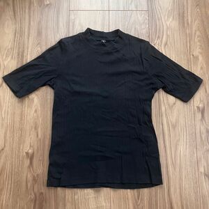 ユニクロ　リブハイネックTシャツ　ブラック　レディース　Mサイズ