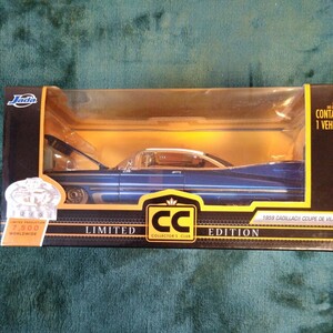 Jada TOYS 1/24 COLLECTOR'S CLUB LIMITED EDITION 1959 CADILLAC COUPE DE VILLE