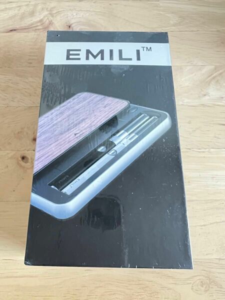 ☆新品、未使用品☆ EMILI 電子タバコ本体　2