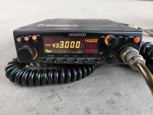 3.アマチュア無線機 ケンウッド　　KENWOOD TM-702D