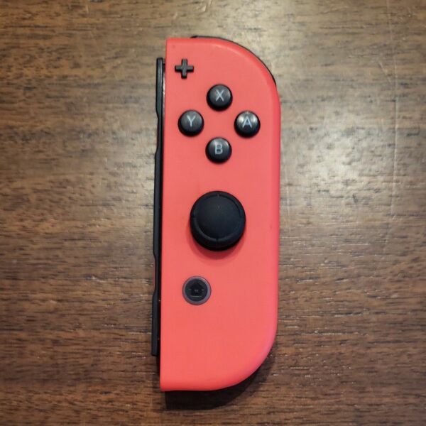 Nintendo Switch　 ジョイコン　(R)ネオンレッド　ジャンク