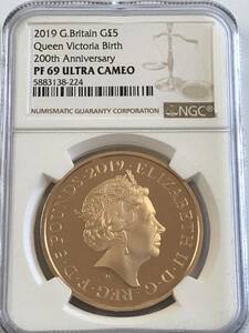 ☆★ NGC 2019年 ヴィクトリア女王 生誕200年 5ポンド 金貨 PF69 ULTRA CAMEO 5883138-224 付属品有り【美品】★☆