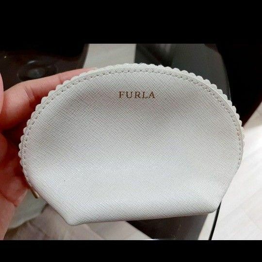 FURLA　ホワイトポーチ FURLA 小物入れ 