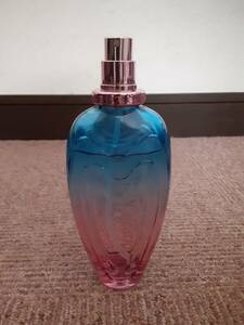 ESCADA　アイランドキッス　香水　50ml　残量多め