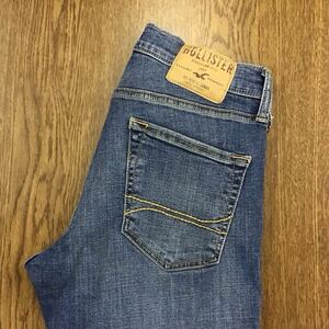 【FE199】HOLLISTER W30 L30 色落ち加工 スキニー ジーンズ ジーパン デニムパンツ ストレッチ生地 ブランド古着 ホリスター 送料無料