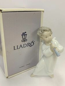 A415-I57-1572 LLADRO リヤドロ 04540 可愛いフルート フィギュリン 陶器 人形 置物 インテリア 高さ約16cm 箱付き