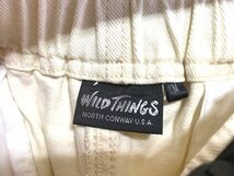 ★22SS 美品　WILD THINGS ワイルドシングス　ロゴ刺繍 オフホワイトガーメントダイ クライミングショーツ M_画像6