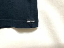 ☆美品　VOLCOM ボルコム　ロゴプリント クルーネックTシャツ ブラック M_画像3