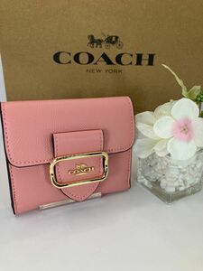 新品　未使用　COACH コーチ モーガン　ピンクベージュシグネチャースモール二つ折り財布　箱、紙袋付き