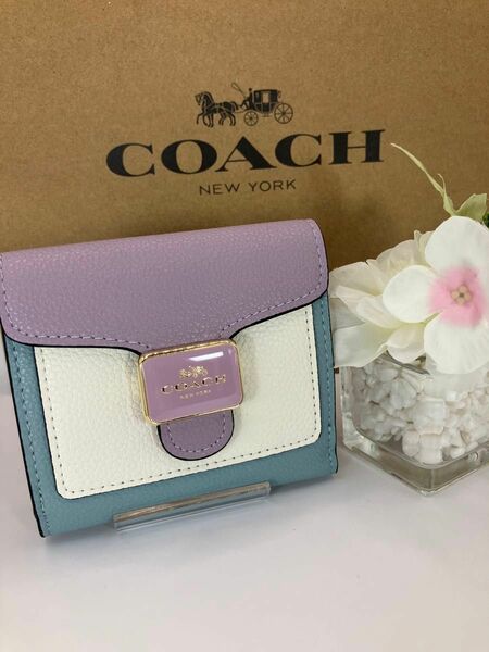 新品　未使用　COACH コーチ パープルブルースモール二つ折り財布　箱、紙袋付き