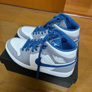 Nike Air Jordan 1 Mid "True Blue"