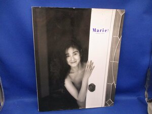 石原真理子写真集　Marie！　　初版２刷　1993年　61511