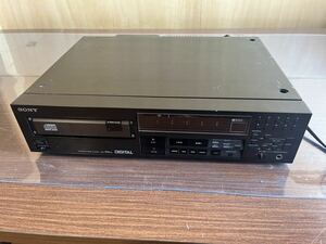 SONY CDP-701ES compact disk player electrification has confirmed 