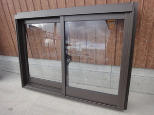 トステム　窓　サッシ　アルミ　半外付　W780ｘH570mm　07405　オータムブラウン　アトモスⅡ　リフォーム　修理　取替え　透明ガラス　　