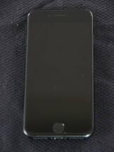 NTT docomo　Apple　iPhone 7　32GB　Black ブラック　MNCE2J/A　SIMロック解除済　動作確認済　バッテリー現状品_画像2
