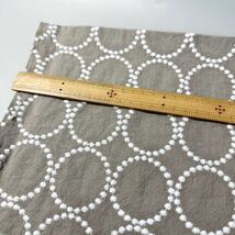 刺繍・中厚リネン生地・幅140ｃｍ×50ｃｍ.グレー系●_画像2