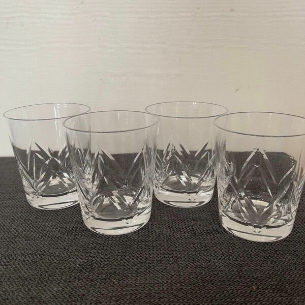 ロックグラス　カットグラス　4個セット　ウィスキーグラス　酒器　クリスタルグラス