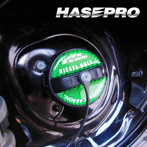 HASEPRO マジカルカーボン フューエルキャップエンブレム グリーン トヨタハイエース用 ディーゼル用 CFED-1GR