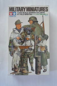 タミヤ TAMIYA 35212 1/35 ミリタリーミニチュアシリーズ No.212 ドイツ歩兵 野戦会議セット GERMAN SOLDIERS AT FIELD BRIEFING