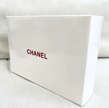 シャネル ノベルティ　化粧ポーチ　 CHANEL クリスマス ブランド　レッド コスメ 小物入れ　 ロゴ　箱付き　非売品　新品未使用品_画像7