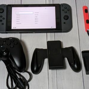 Nintendo Switch本体 Joy-Con（グレー）有線コントローラー Joy-Conグリップ ドッグ（互換品）セット
