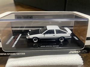 スプリンター トレノ AE86 ホワイト/ブラック （1/64スケール ダイキャスト IN64-AE86T-WHB）