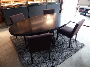 展示品｜Cassina ixc（カッシーナイクスシー）カトリーヌ・メミ｜オーバル型ダイニングテーブル 楕円テーブル＋ギャラリーチェア4脚セット