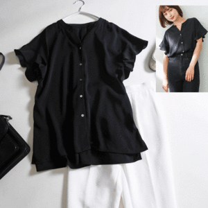  new goods # Urban Research SENSE OF PLACE# flair sleeve Skipper blouse black!....... texture of the material! adult pretty!