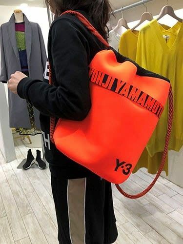 「Y-3 DRAWSTRING BACKPACK」。Y-3 BackpackネオプレンYOHJI YAMAMOTO