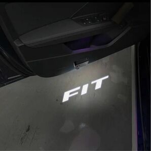 FIT カーテシランプ　ウェルカムランプ